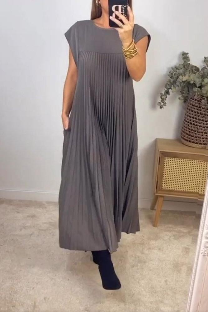 Sorrel - Elegant Spliced Pleated Maxi Dress