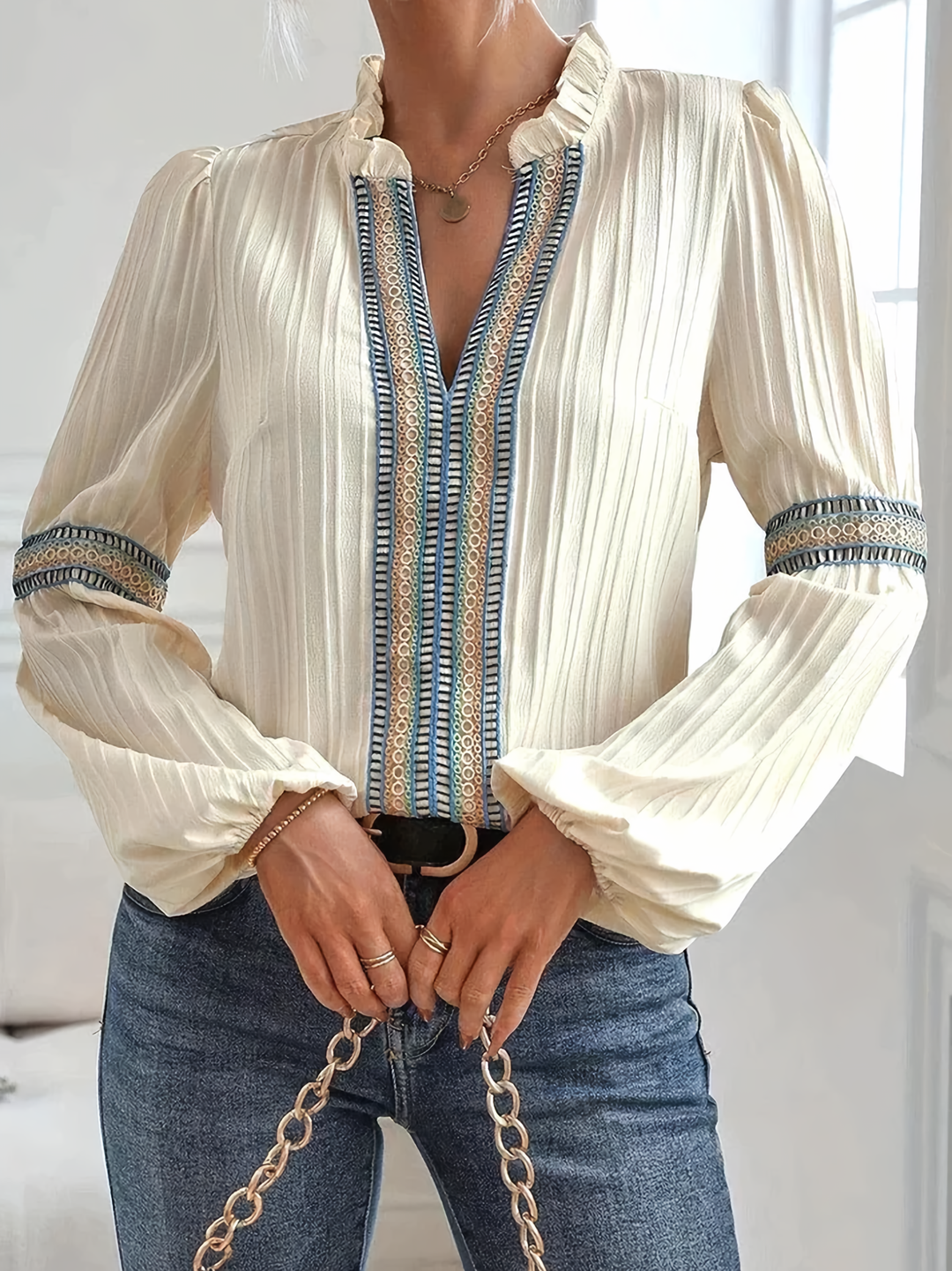 Renata - Elegant V-Neck Top