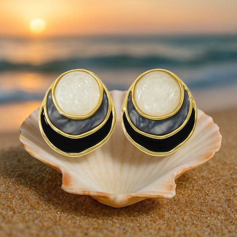 Queen - Elegance by the Tides Earrings