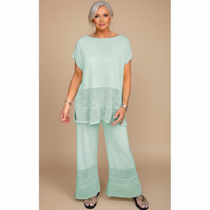 Elodie - Classic Comfort Ensemble