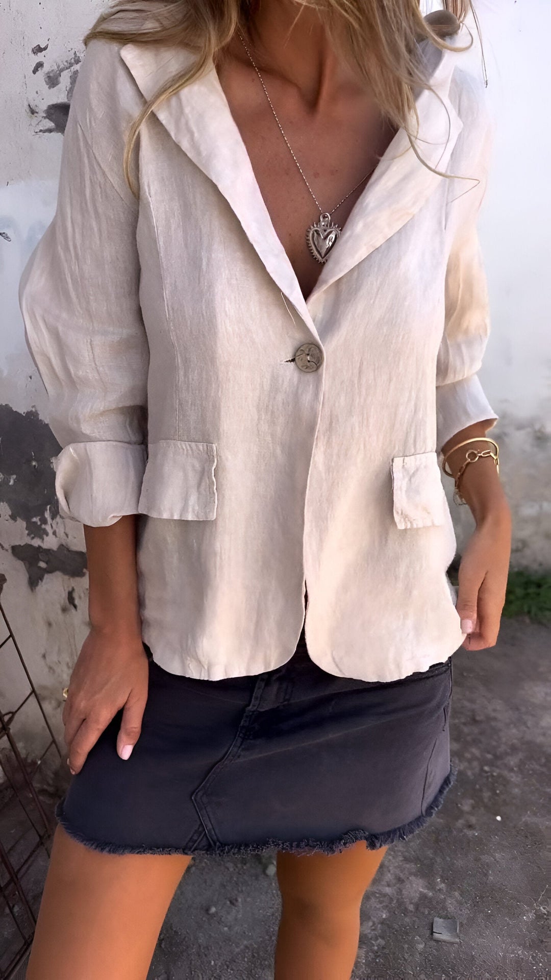 Kessie - Minimalist Blazer