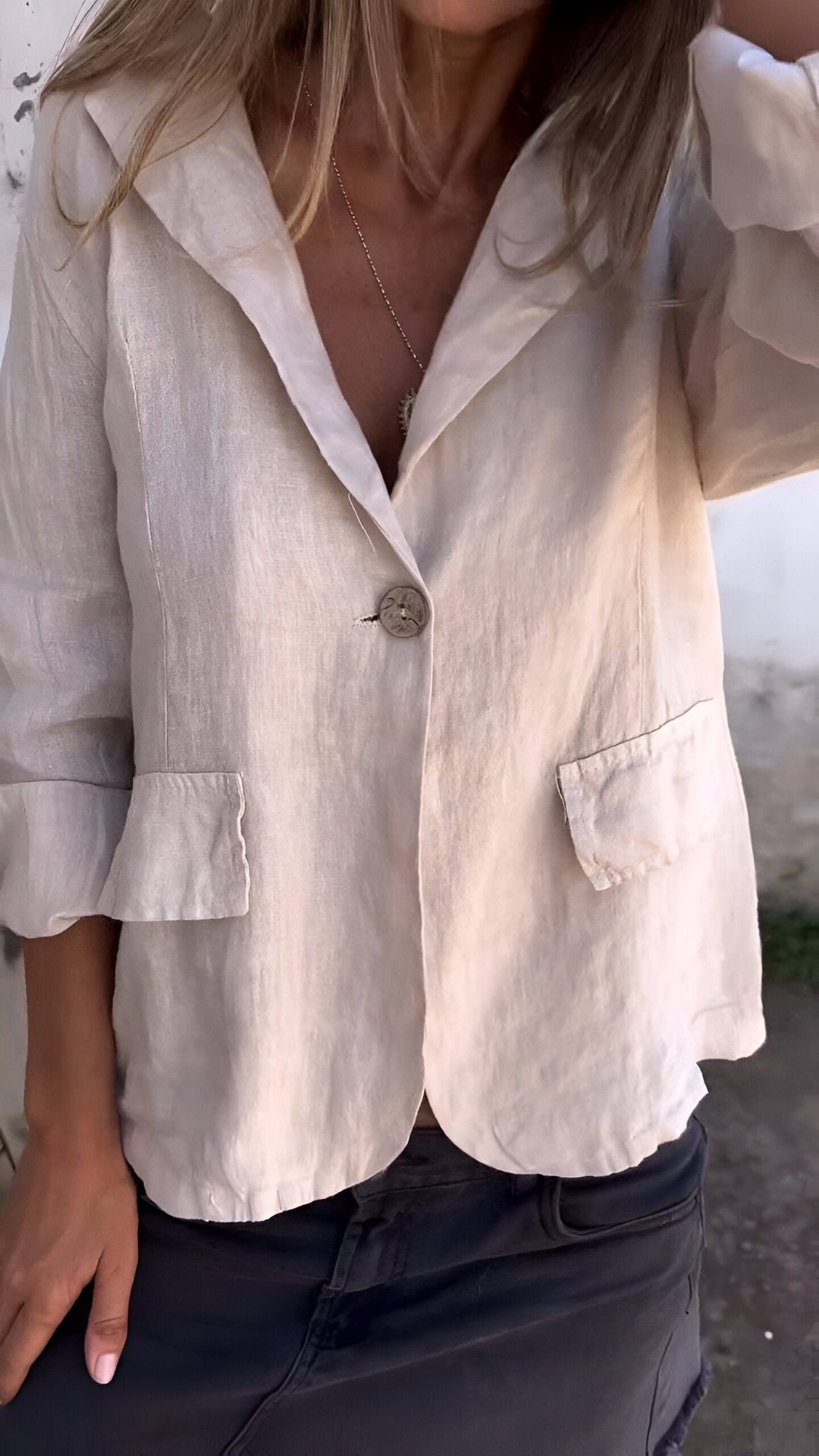 Kessie - Minimalist Blazer